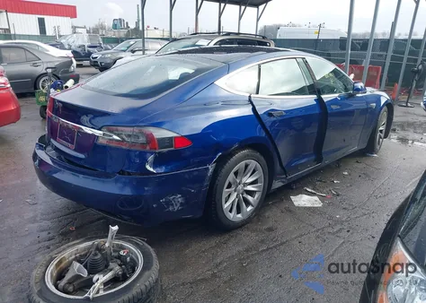 2016 Tesla Model S 60D/70D/75D/85D/90D z USA, uszkodzony, nr VIN 5YJSA1E23GF153845